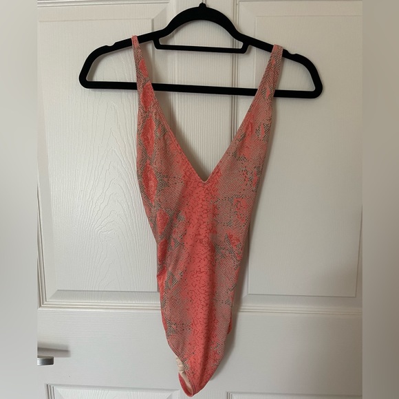 Snakeskin one piece - Picture 4 of 4